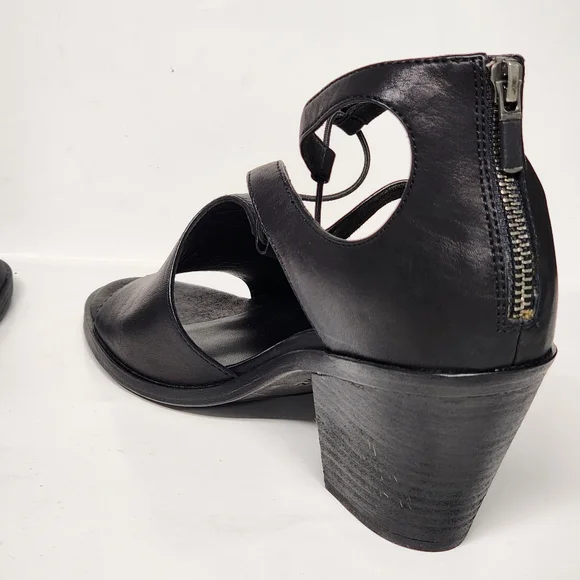 Eileen Fisher Vero Cuoio Black Strappy Block Heels - Picture 5 of 9